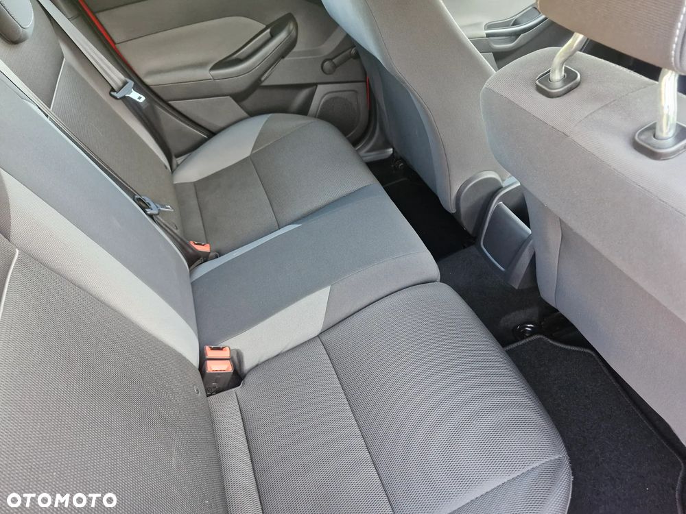 Ford Focus - 17