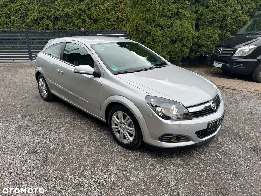 Opel Astra 1.6 Easytronic Cosmo - 1