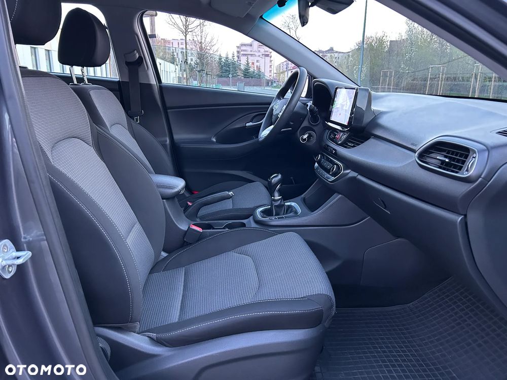Hyundai i30 1.4 Classic + - 23