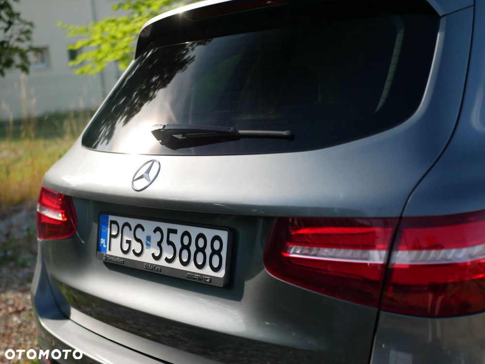 Mercedes-Benz GLC 300 4-Matic - 5