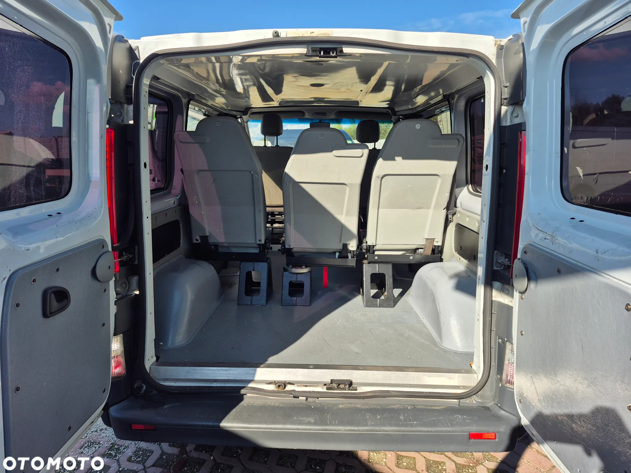 Renault Trafic 2.0 dCi 90 Combi L1H1 - 15