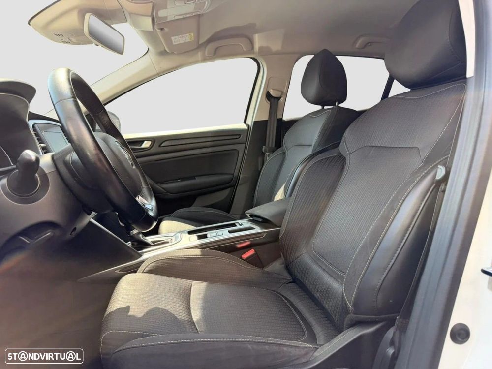 Renault Mégane - 10