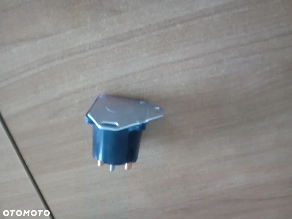 Wyłącznik elektromagnetyczny do maszyn Huty Stalowa Wola - 2