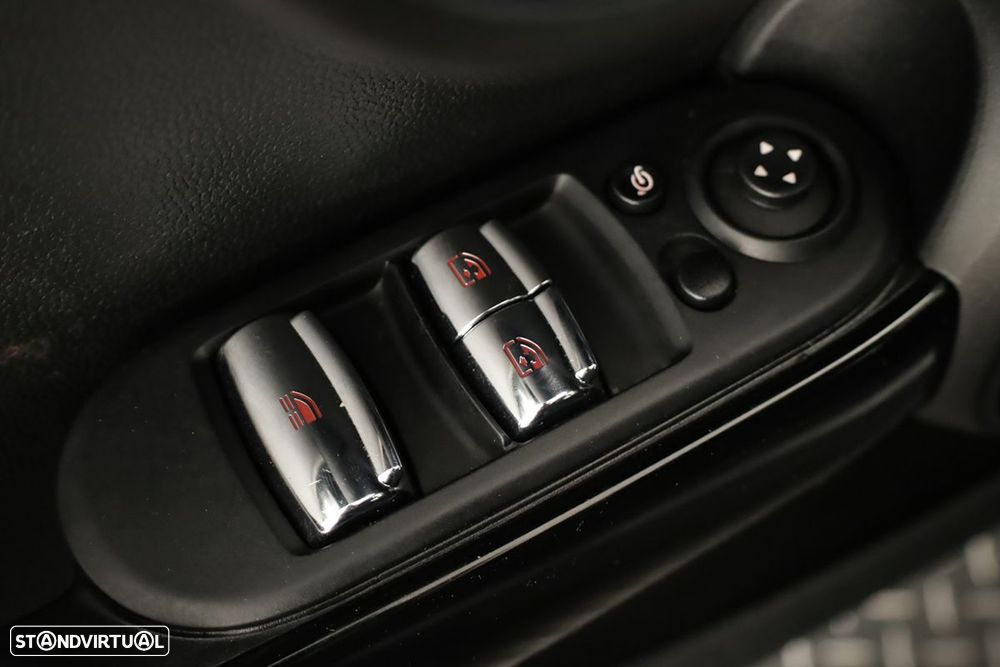 MINI Cabrio - 24