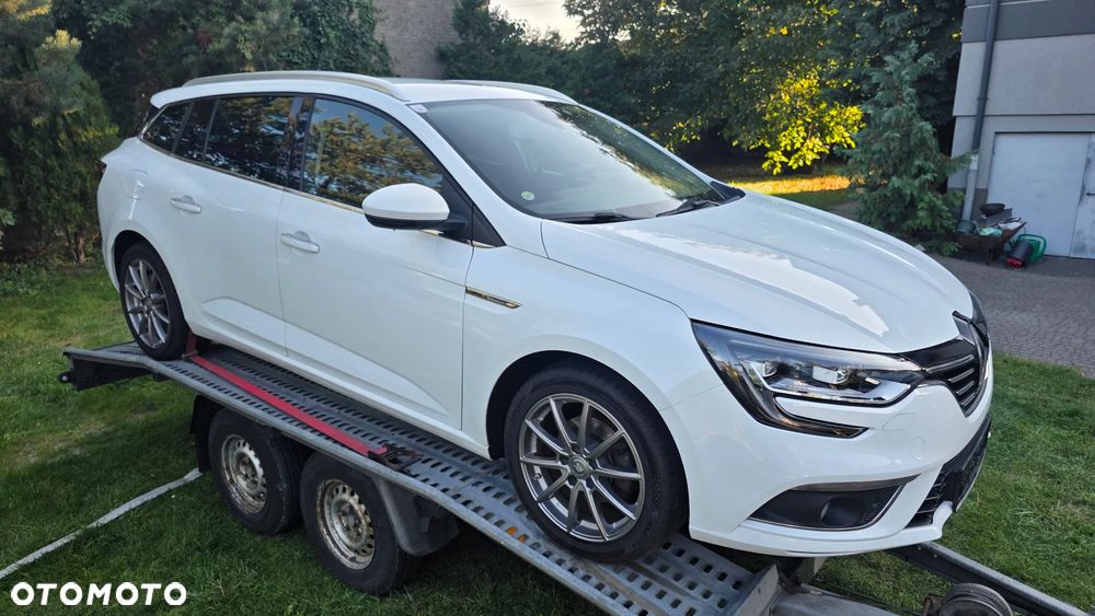 Renault Megane Grandtour ENERGY TCe 130 BOSE EDITION - 20