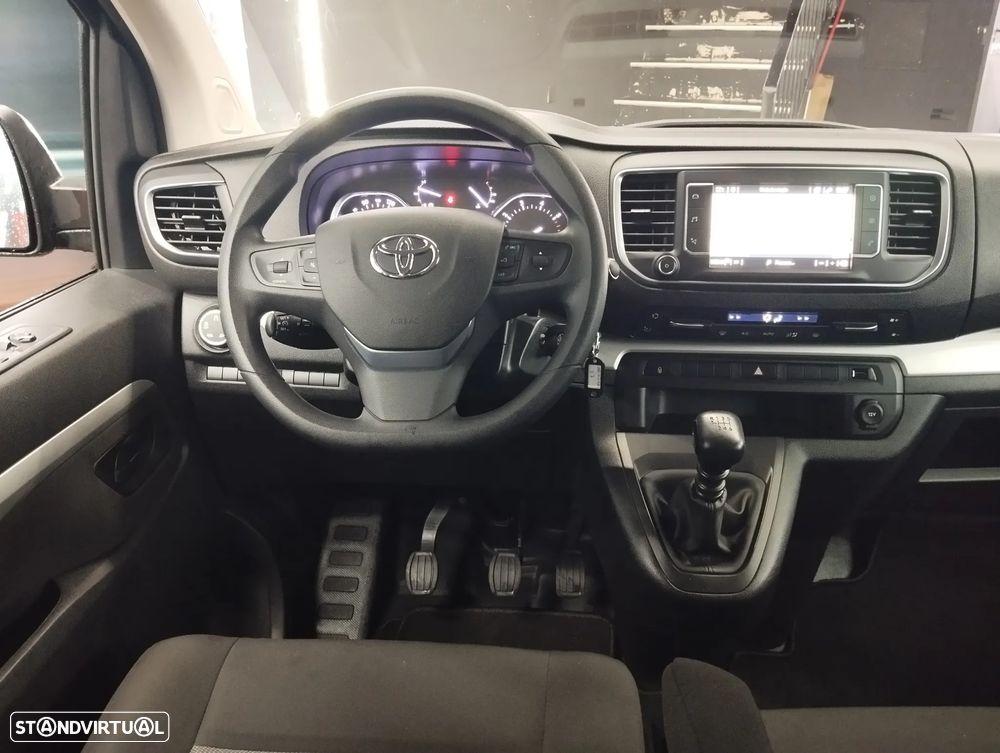 Toyota Proace Verso 1.5 D-4D L2 1.0T Exclusive 9L - 17