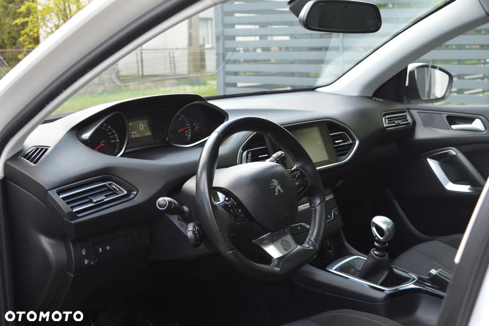 Peugeot 308 BlueHDi FAP 120 Stop & Start Allure - 7