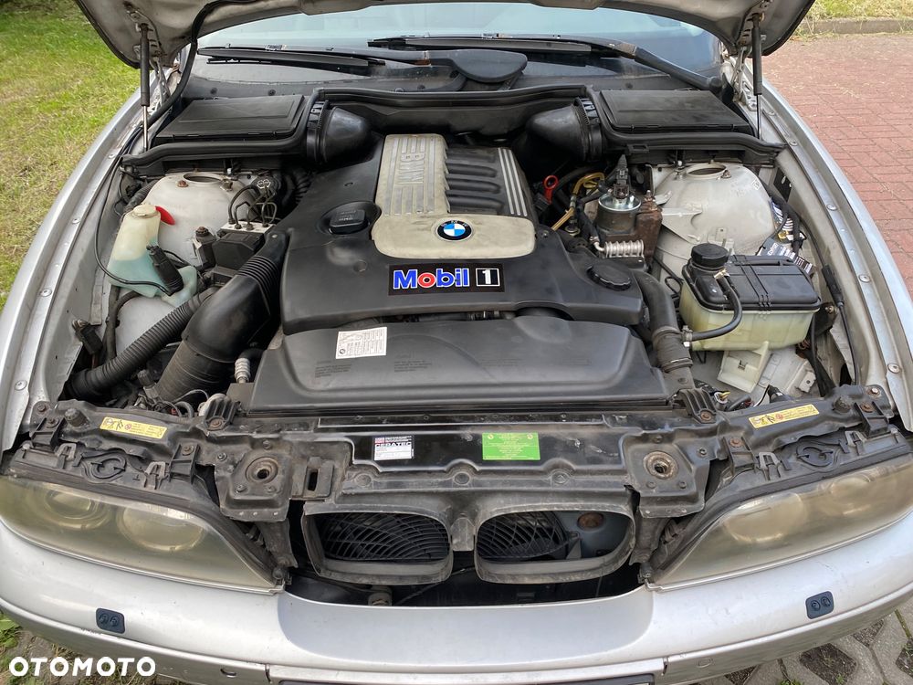 BMW Seria 5 - 12