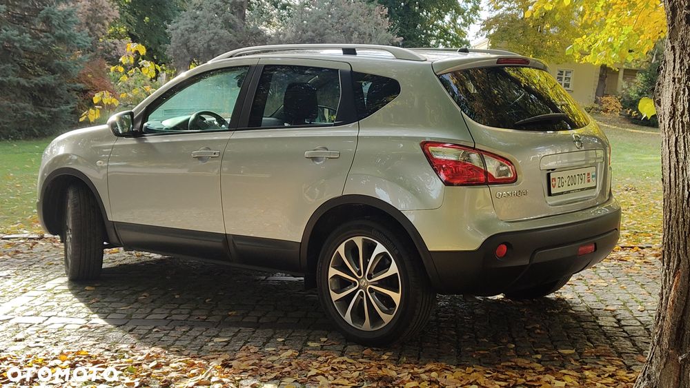 Nissan Qashqai 2.0 visia - 5