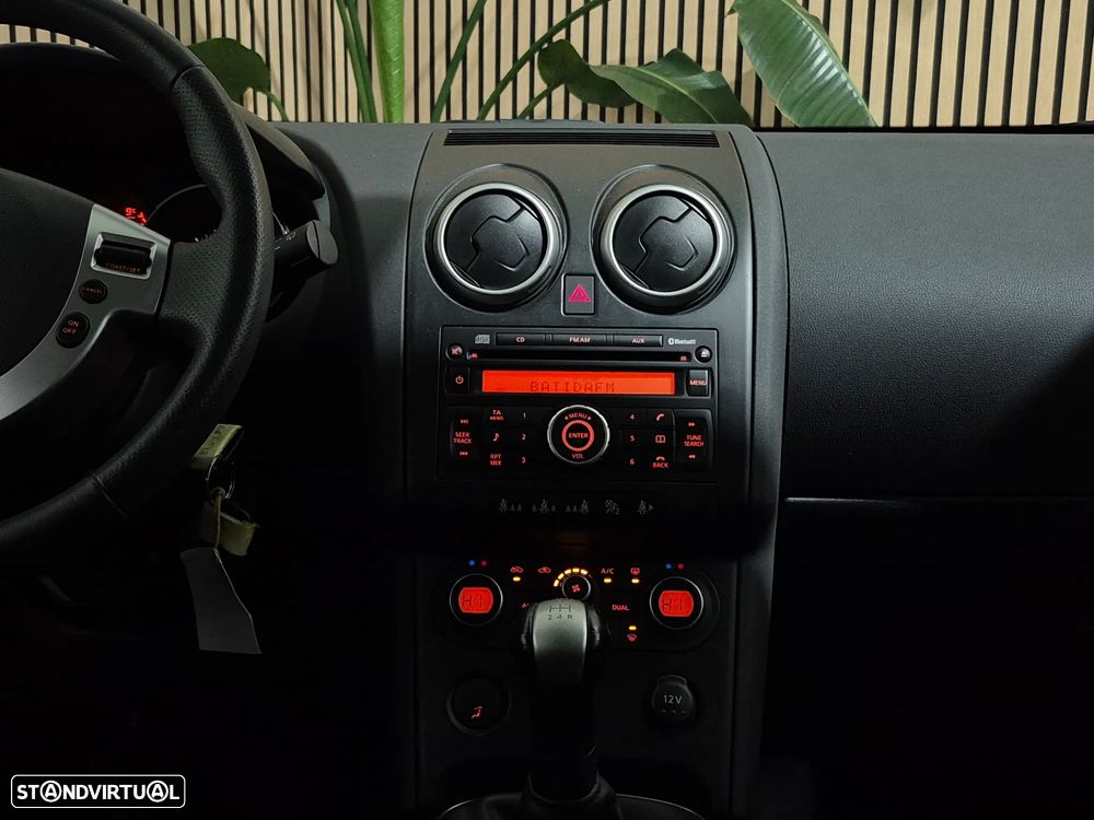 Nissan Qashqai 1.6 Acenta 17 - 9