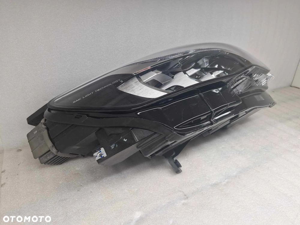 MG HS EHS LAMPA PRAWA PRZÓD 11434082 - 6