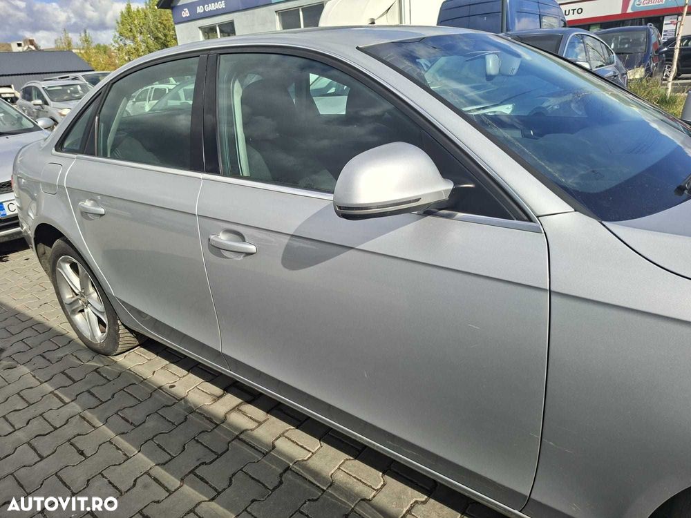 Usa dezechipata dreapta fata/spate Audi A4 B8 2010 Sedan - 1