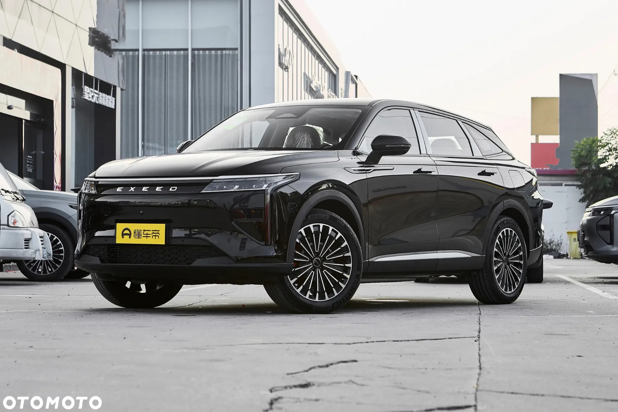 Omoda 9 1.5 Super Hybrid Exclusive AWD - 14