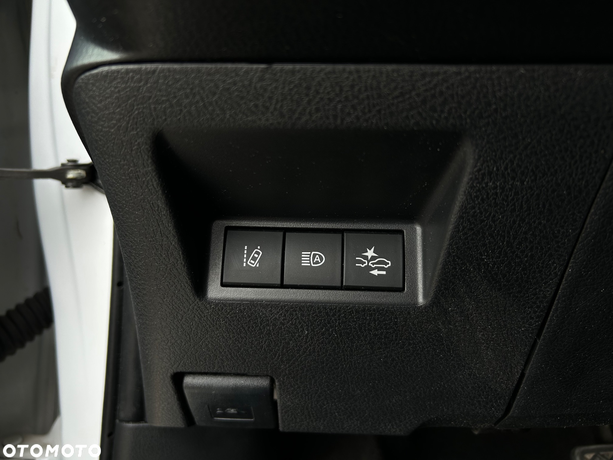 Toyota Yaris Hybrid 1.5 VVT-i Comfort - 24