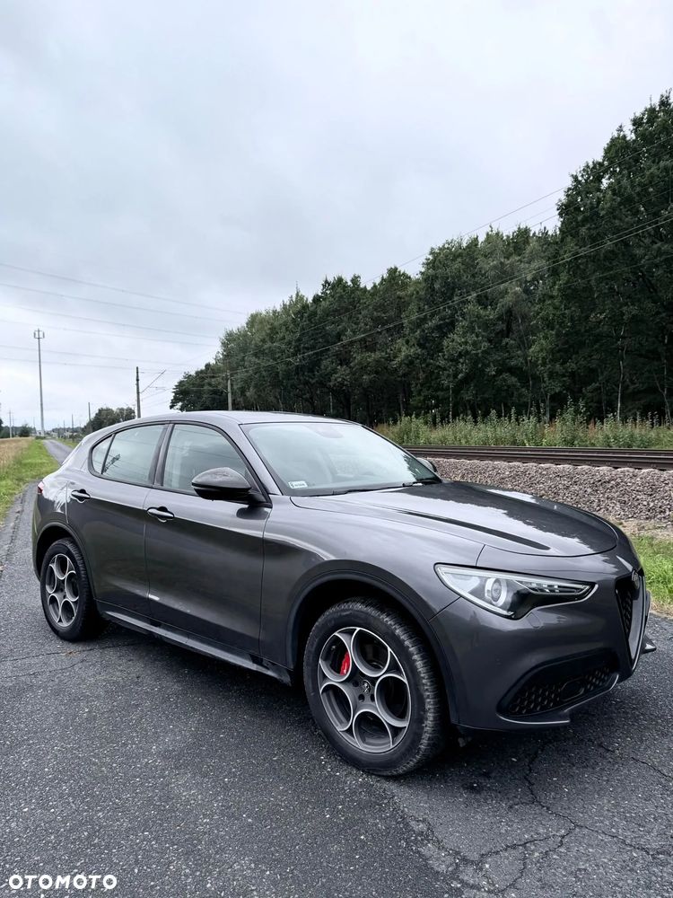 Alfa Romeo Stelvio - 6