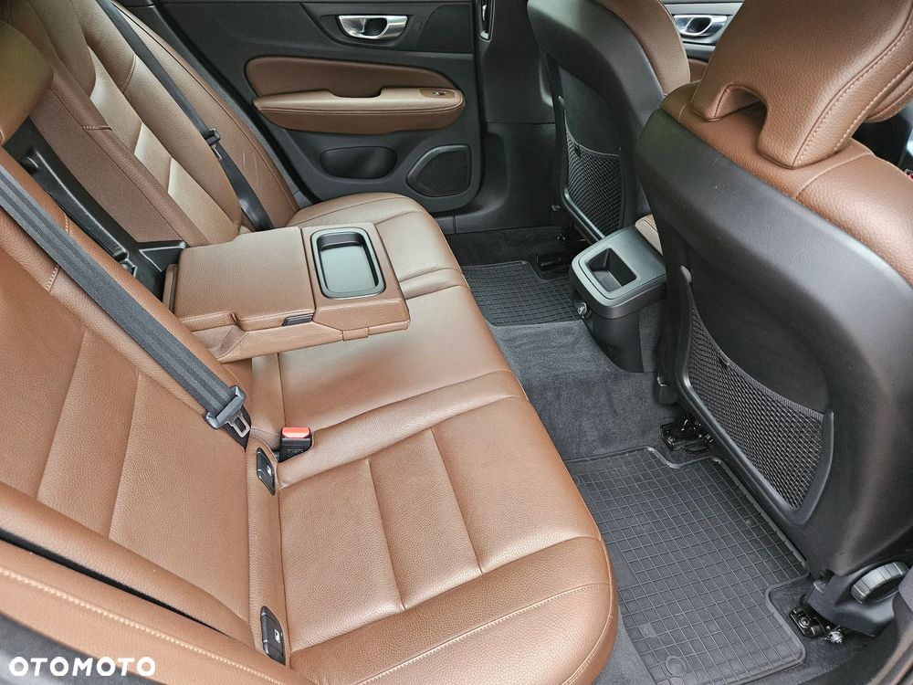 Volvo V60 T5 Geartronic Momentum Pro - 18