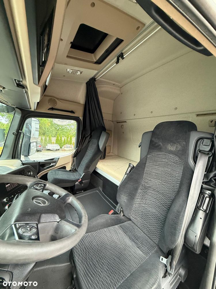 Mercedes-Benz Actros 1843 - 9