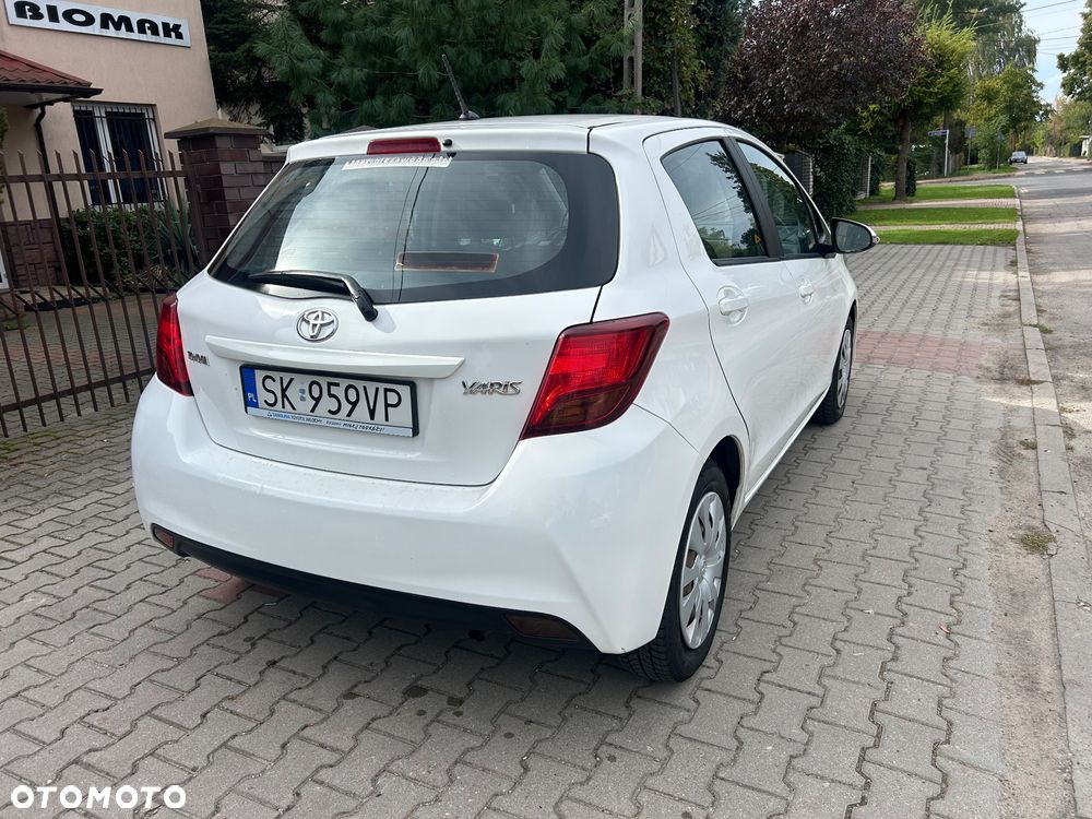 Toyota Yaris 1.0 Life EU6 - 7