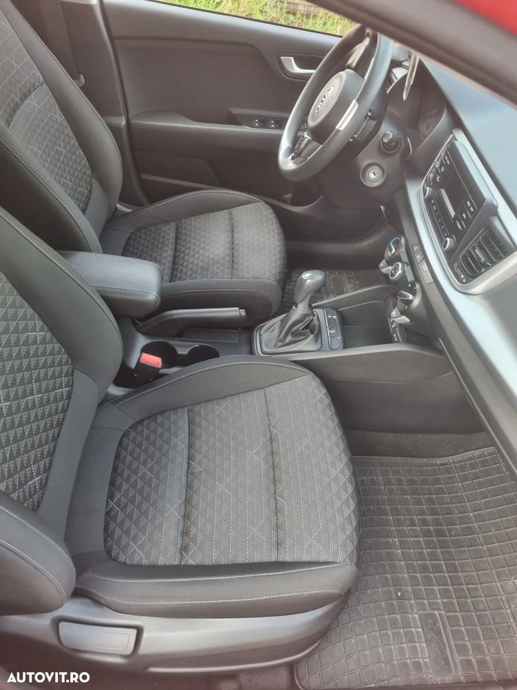 Kia Rio - 7