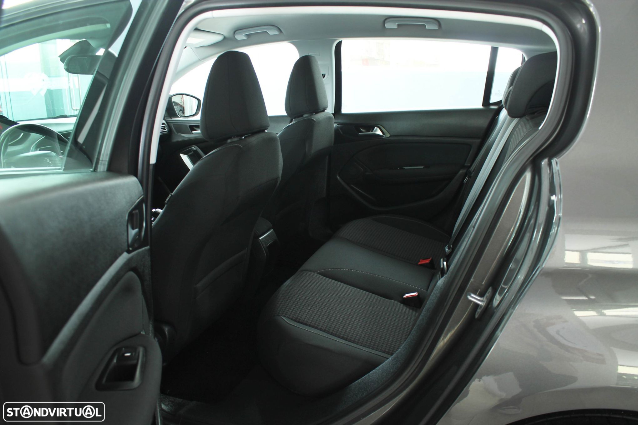 Peugeot 308 1.5 BlueHDi Style - 12