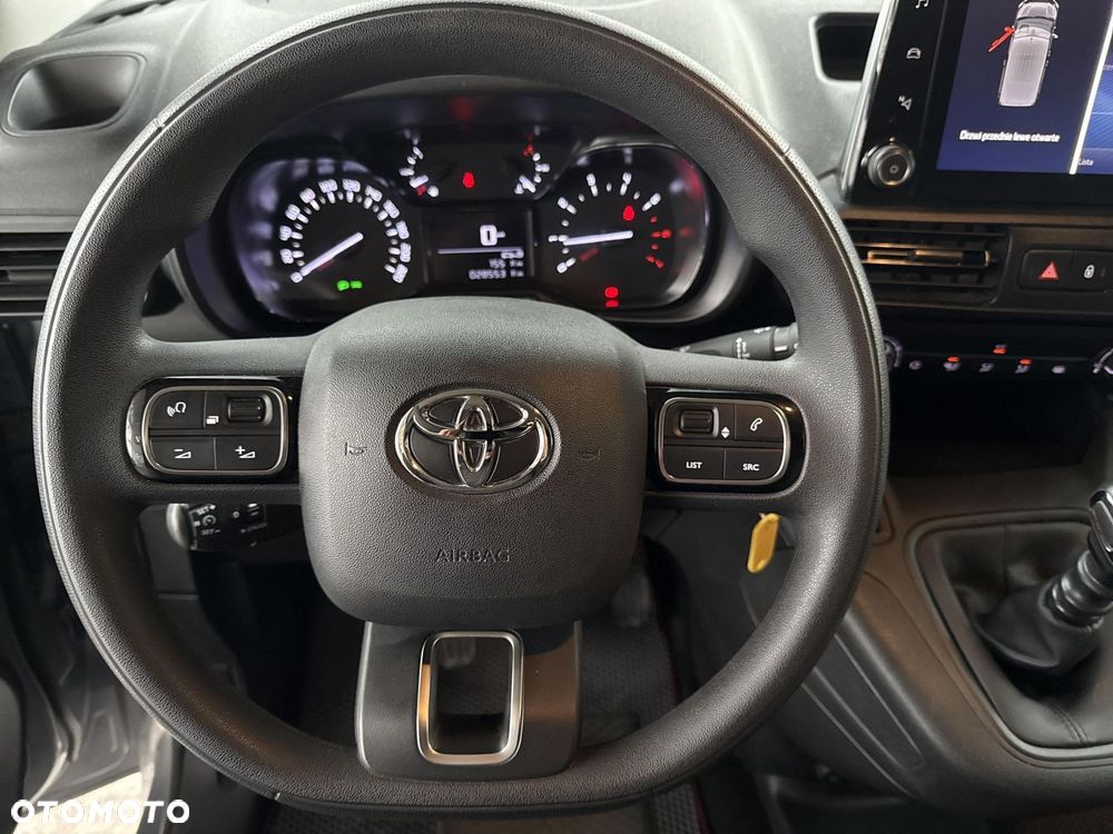 Toyota Proace City - 16