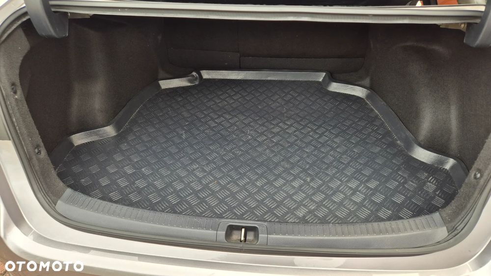 Toyota Corolla 1.8 Hybrid Executive - 20