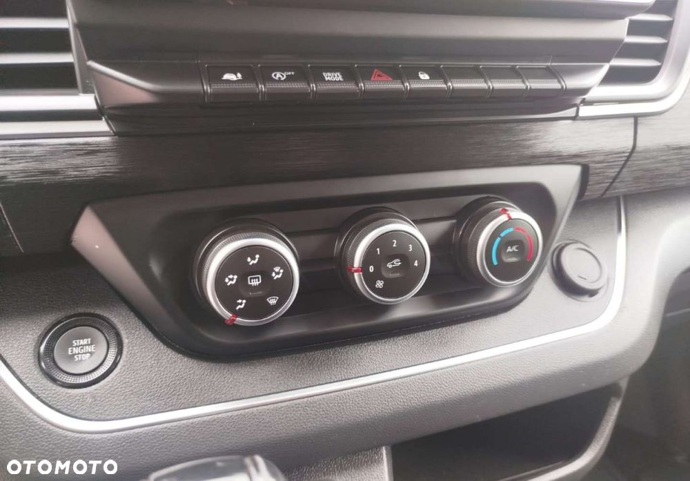 Renault Trafic - 15