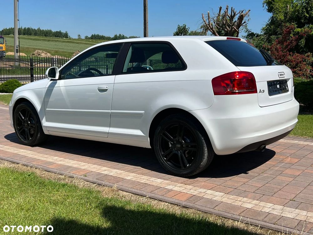Audi A3 3-drzwiowe 1.6 Attraction - 6