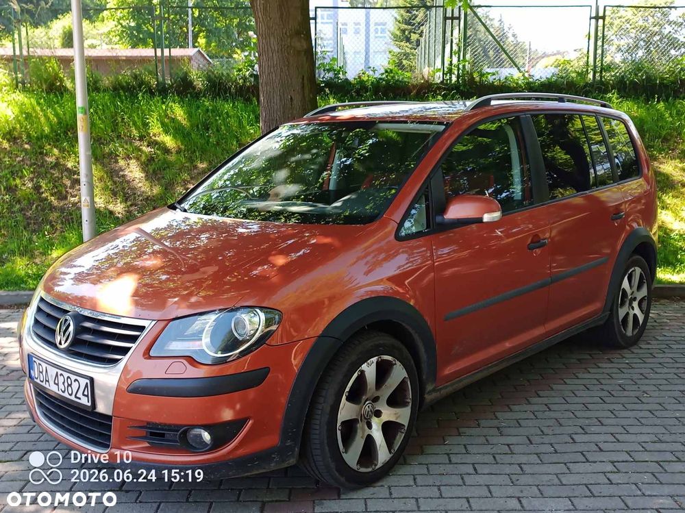 Volkswagen Touran 2.0 TDI DPF Cross DSG - 14