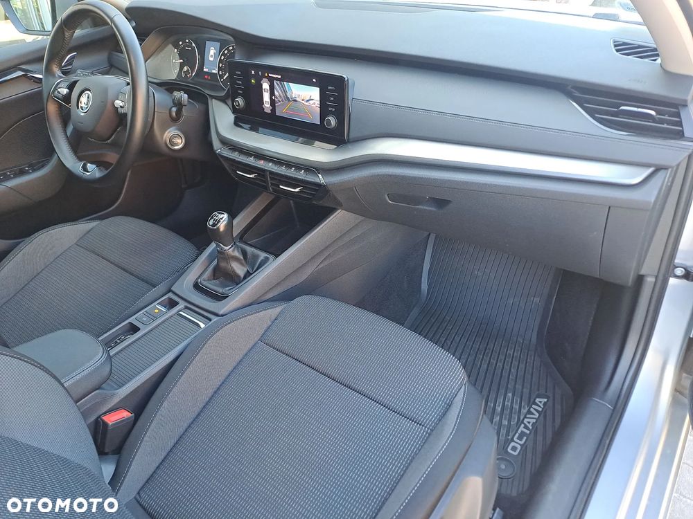 Skoda Octavia 1.5 TSI ACT Ambition - 10