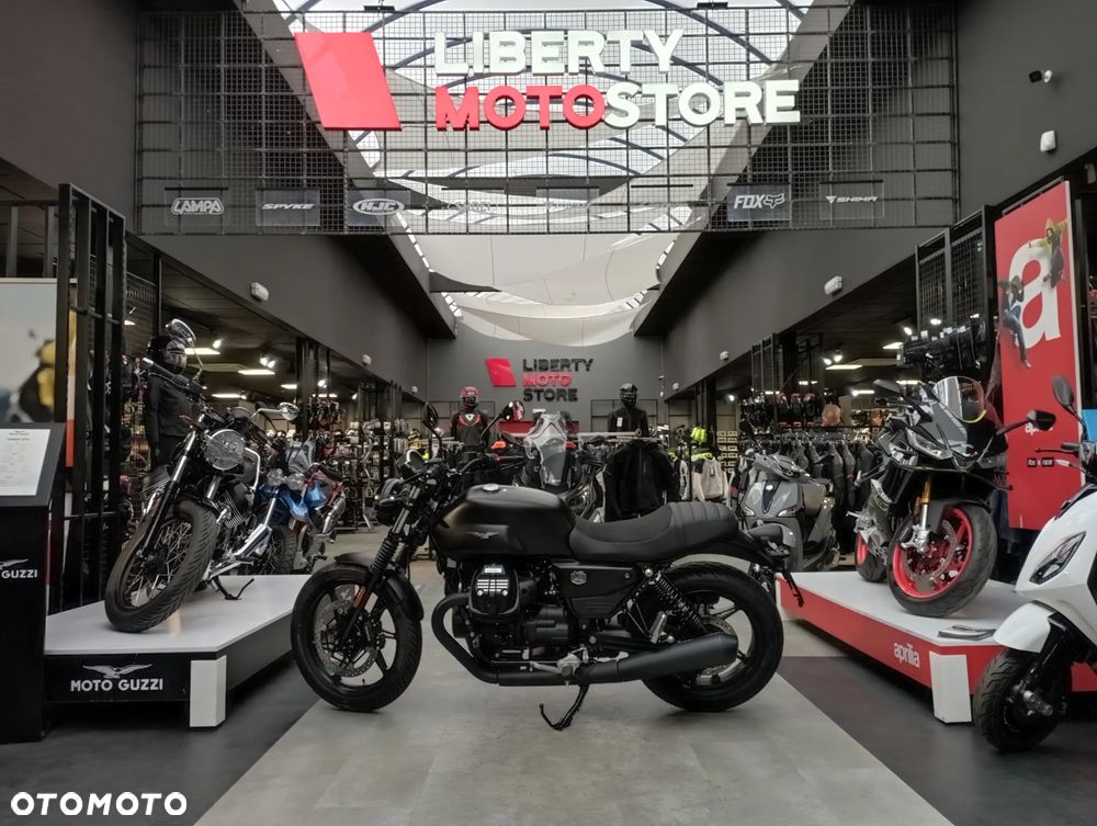 Moto Guzzi V7 - 4