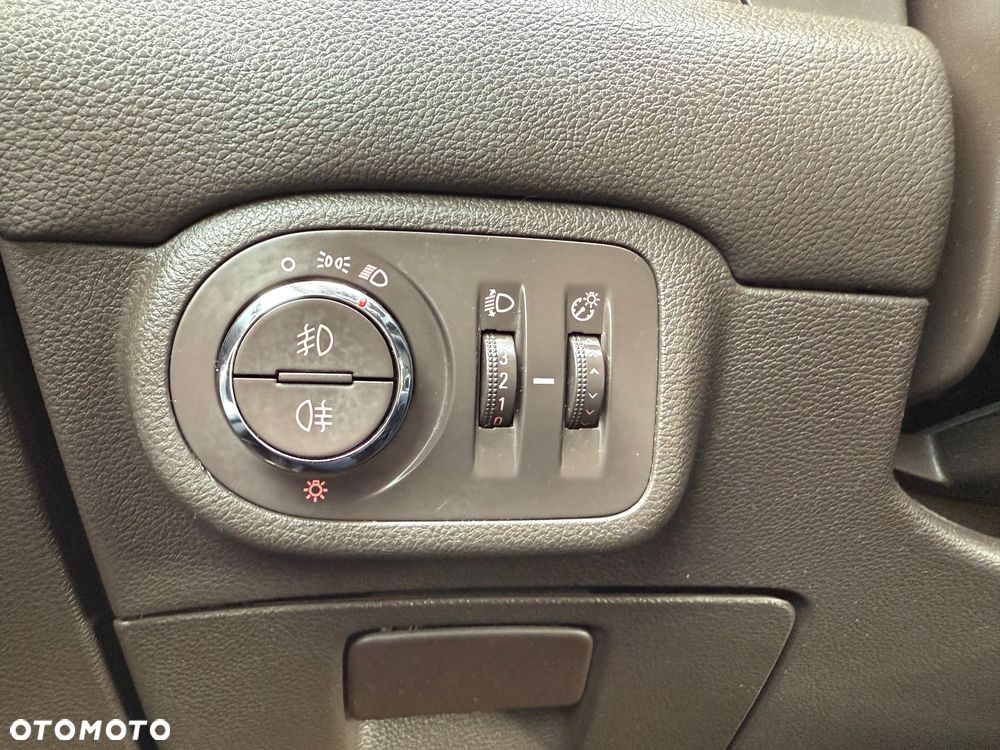 Opel Zafira Tourer 1.4 Turbo Automatik Business Innovation - 23