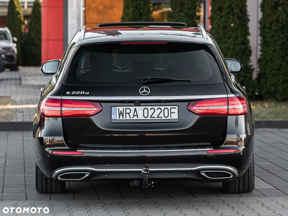 Mercedes-Benz Klasa E 220 d Business Edition 9G-TRONIC - 11