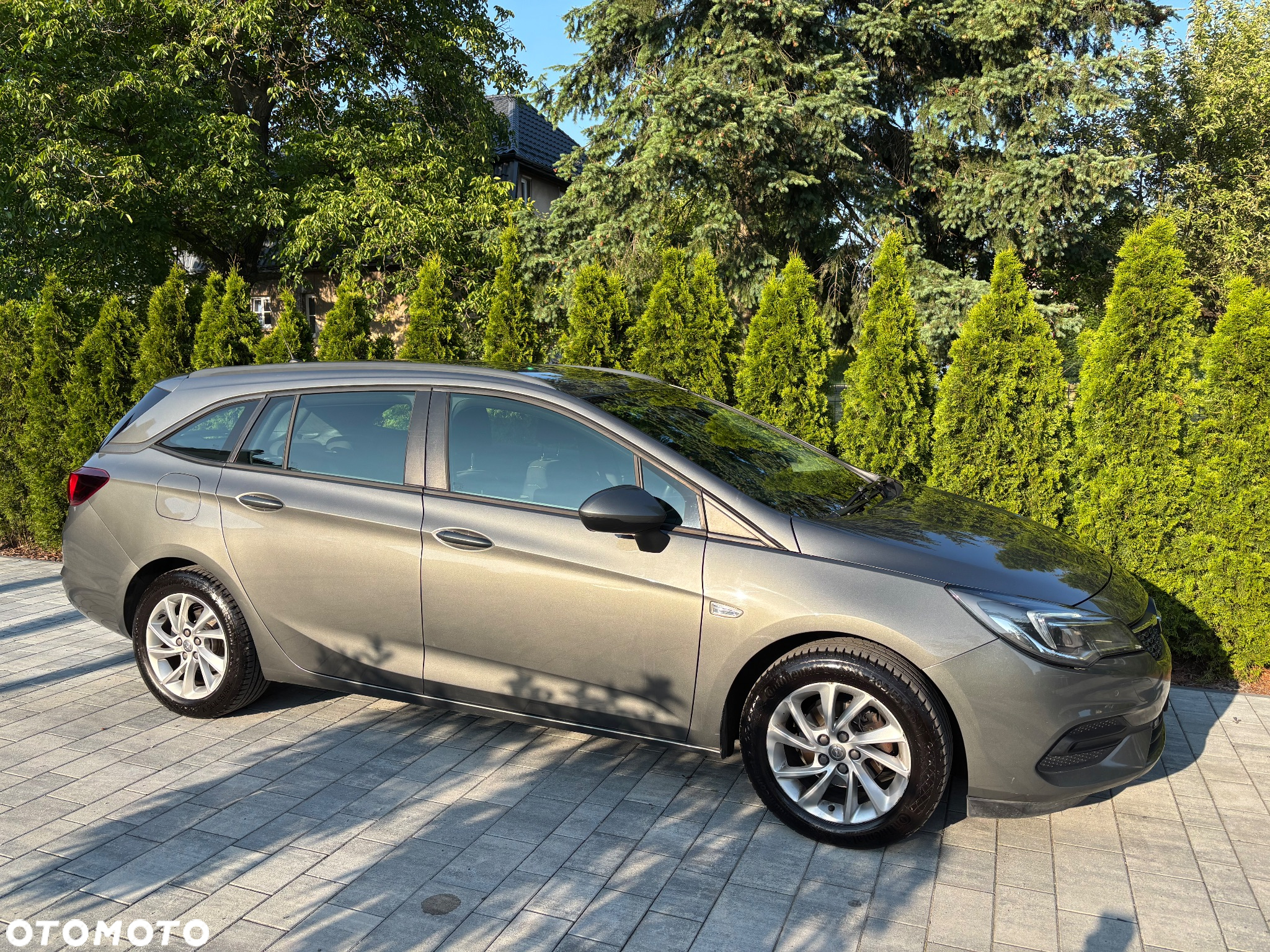 Opel Astra V 1.2 T Edition S&S - 4