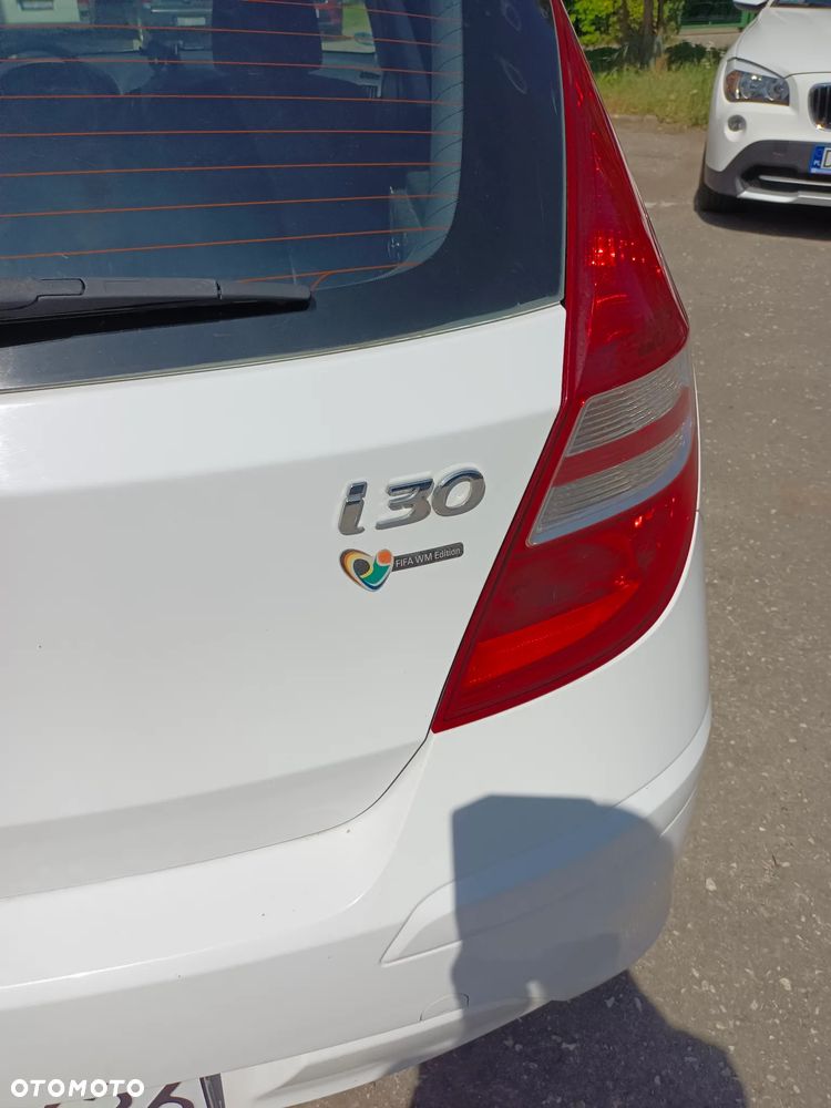 Hyundai i30 1.4 Base + World Cup - 16