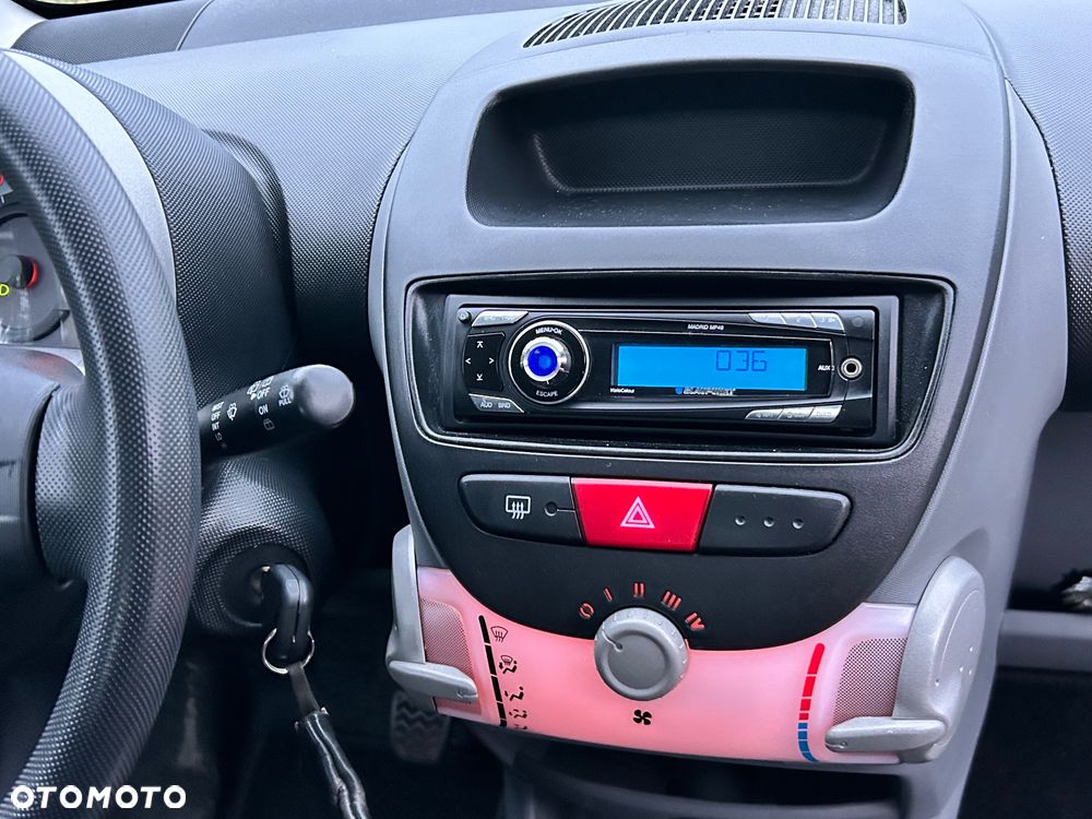 Citroën C1 1.0 EGS Exclusive - 21
