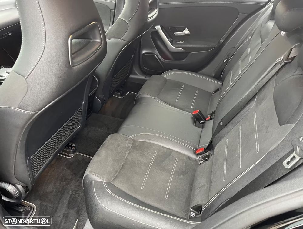 Mercedes-Benz A 250 e AMG Line - 9