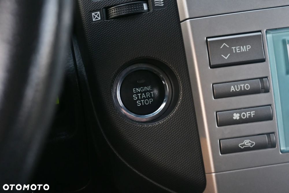 Toyota Corolla Verso 1.8 Sol + 7os - 38