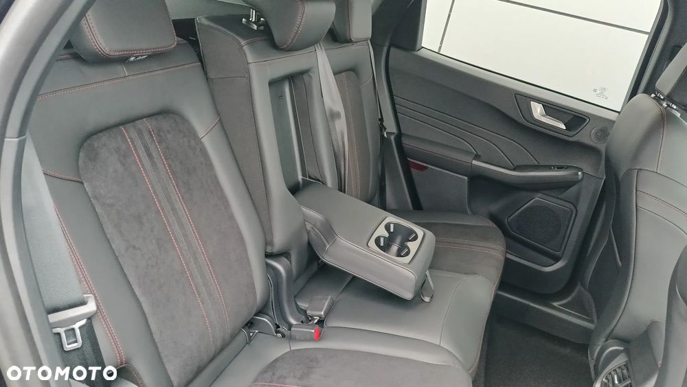 Ford Kuga 2.5P PHEV FWD ST-Line X - 26