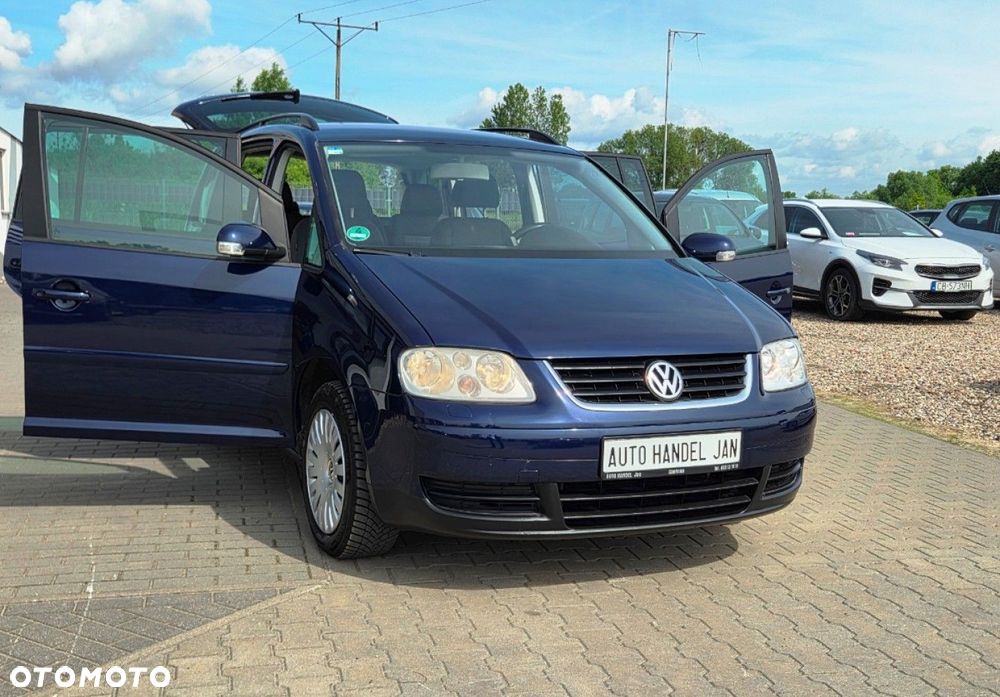Volkswagen Touran - 31