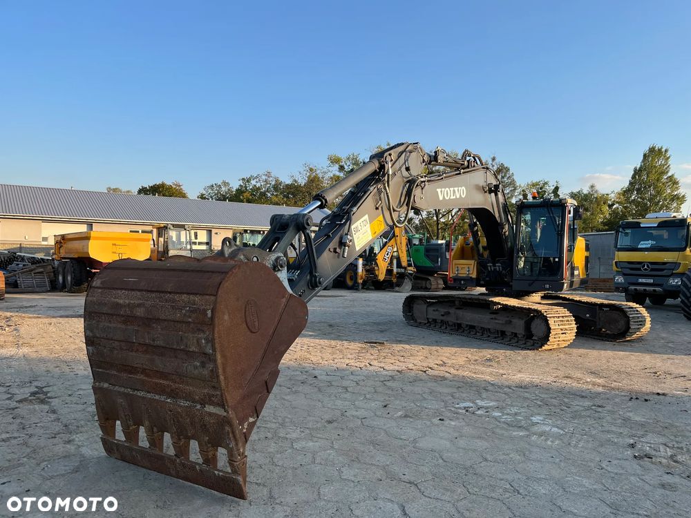 Volvo EC220EL - 19