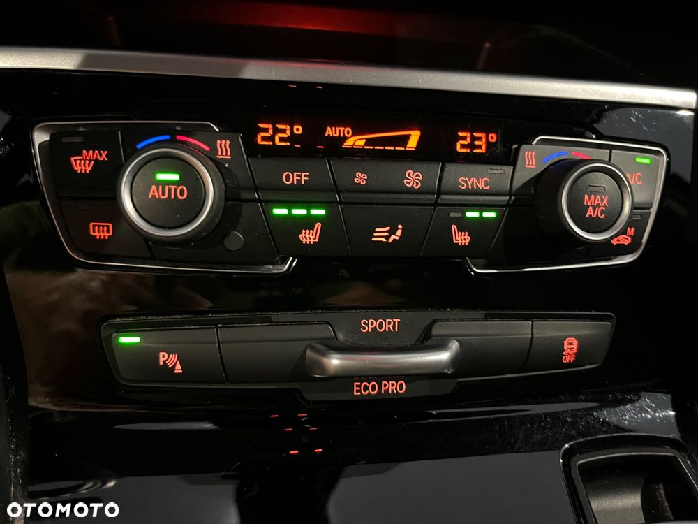 BMW Seria 2 218i GT Luxury Line - 24