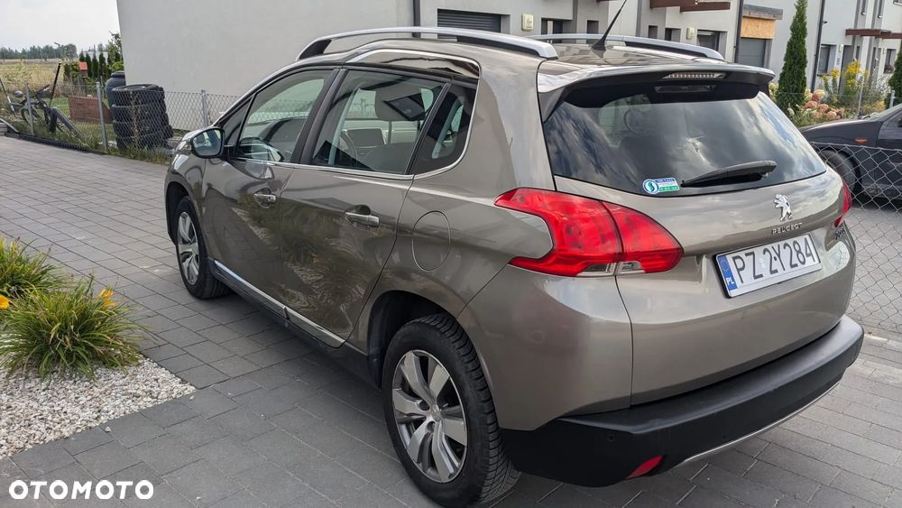 Peugeot 2008 1.6 VTi Allure - 2