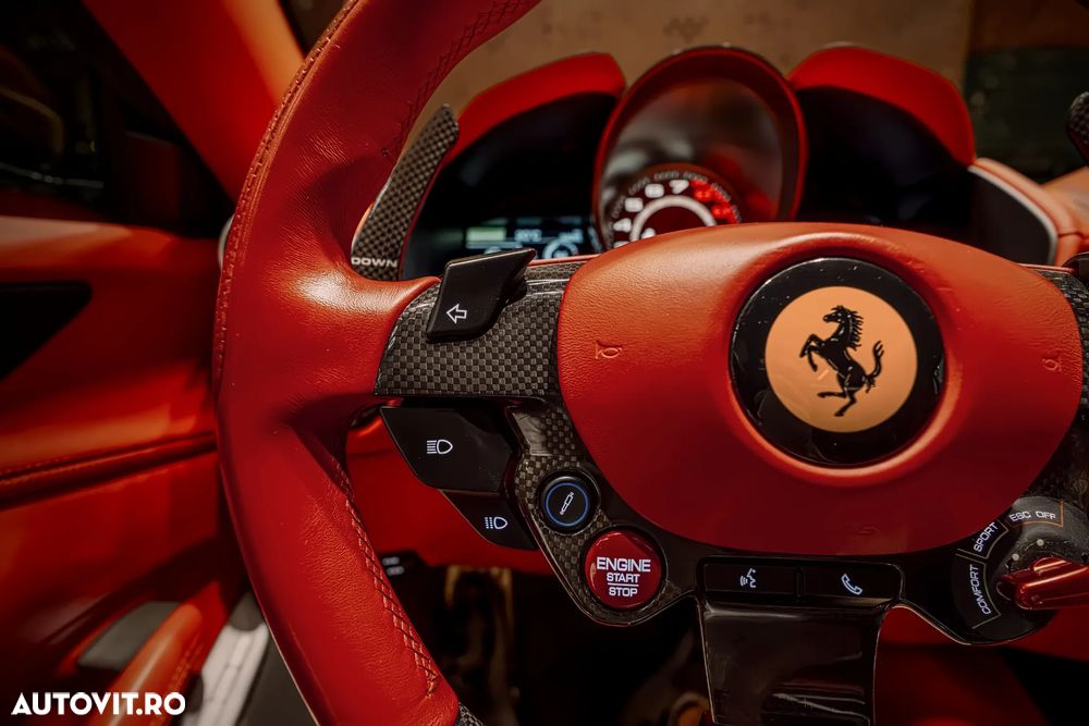Ferrari Portofino - 28