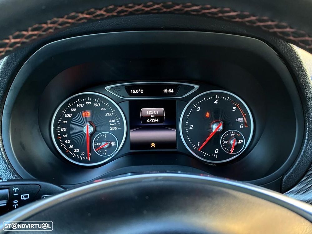 Mercedes-Benz B 180 d AMG Line - 22