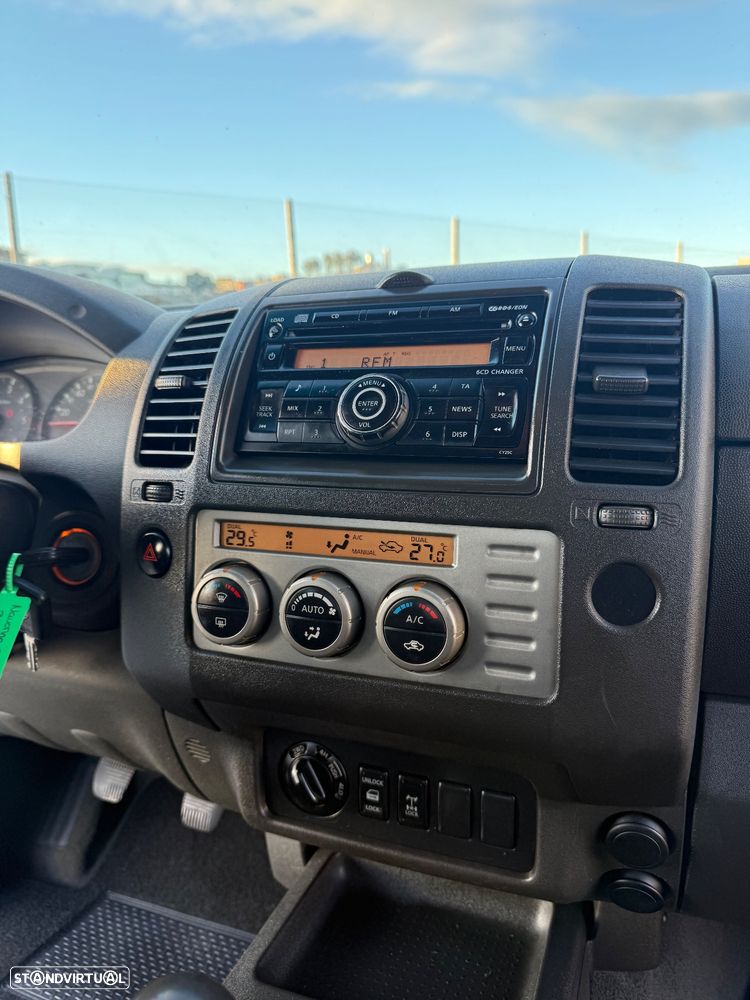 Nissan Navara 2.5 dCi CD Pilot - 6
