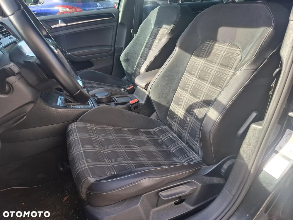 Volkswagen Golf GTD 2.0 TDI SCR DSG - 15