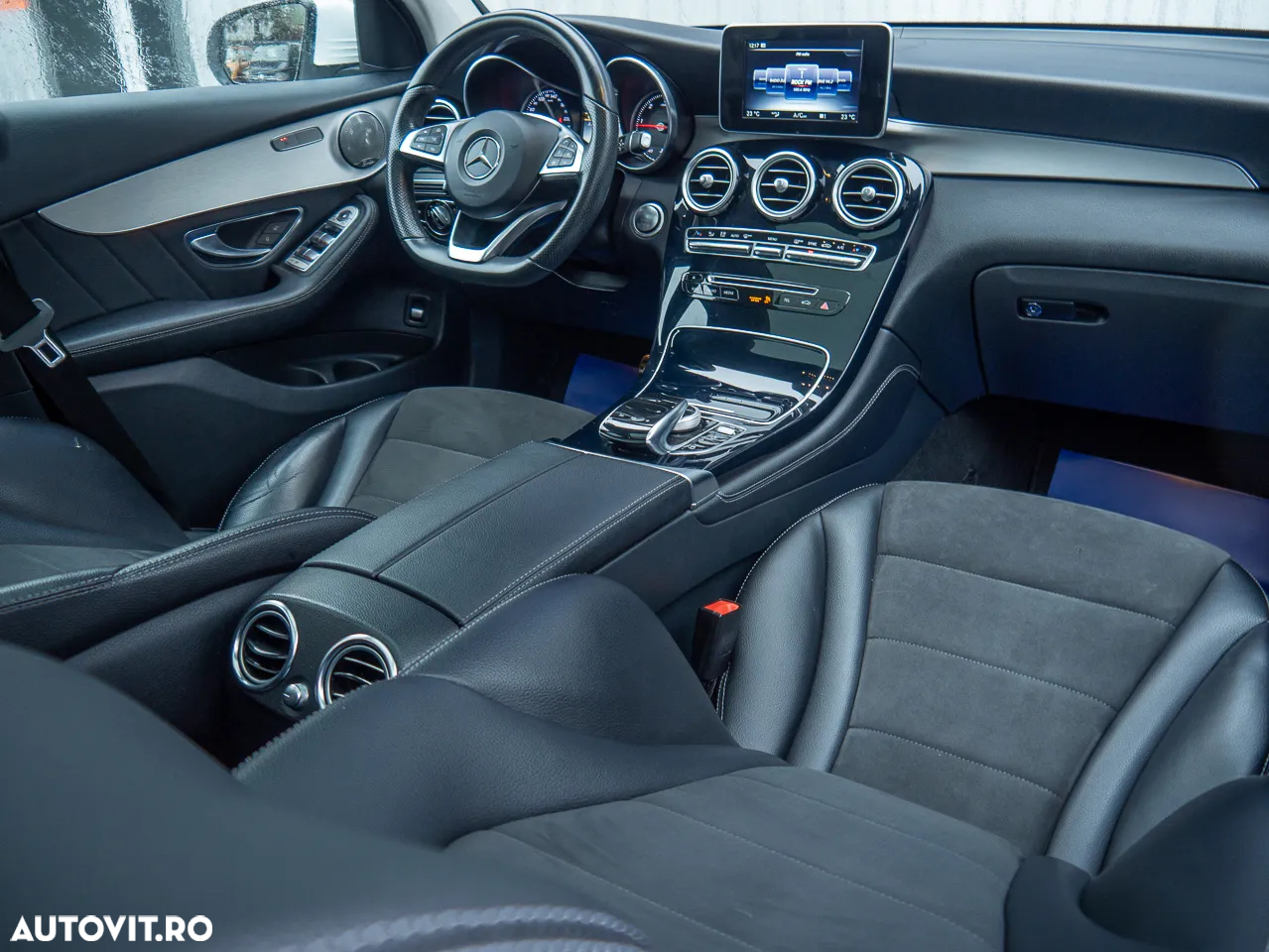 Mercedes-Benz GLC 220 d 4MATIC - 37