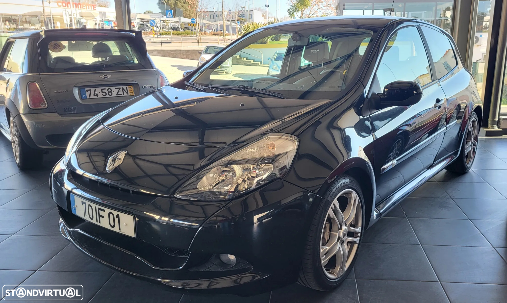 Renault Clio 2.0 16V RS - 9