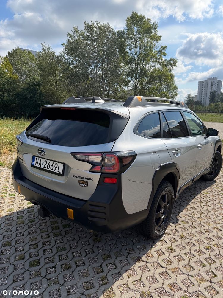 Subaru Outback 2.5i Exclusive - 3